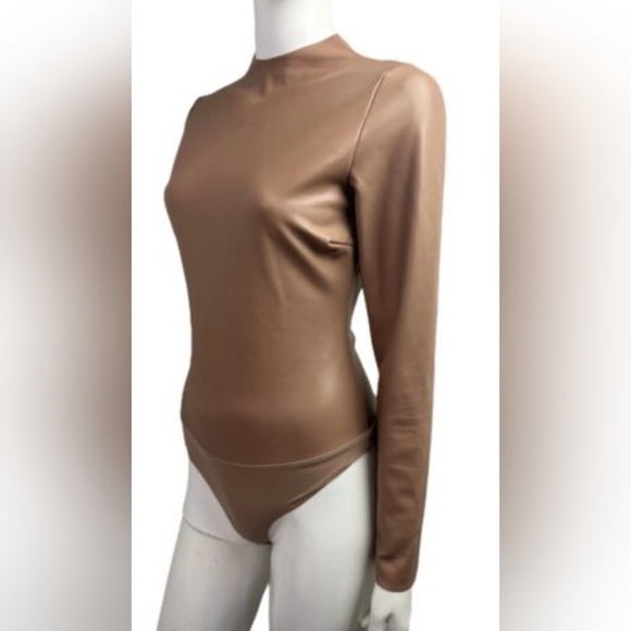 SKIMS FAUX LEATER BODYSUIT SIZE L NEW - Picture 5 of 15